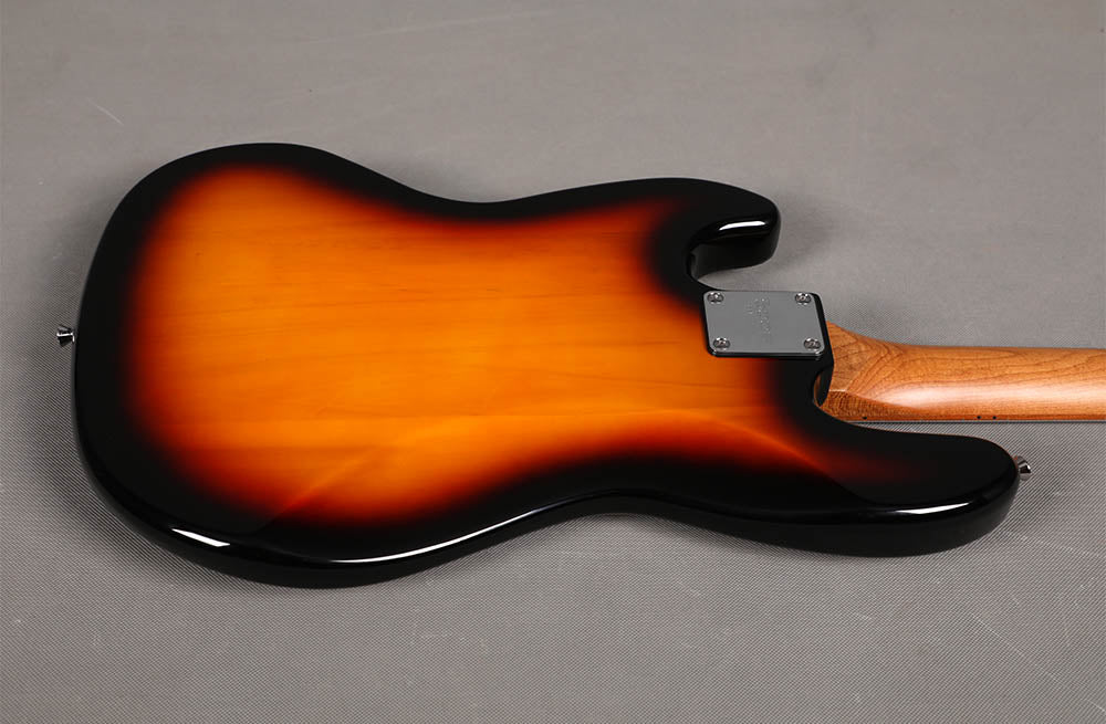 Sqoe SJB600 Jazz Bass Guitar, Sunburst