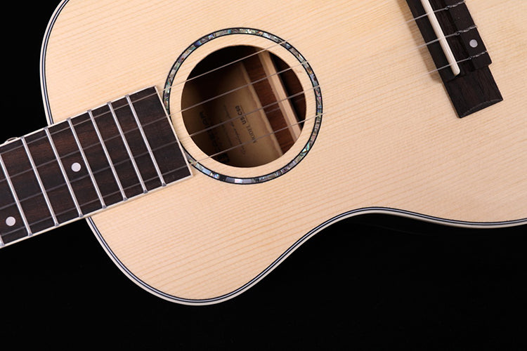 Caesar US-C60 26" Tenor Solid Top Ukulele w/ Bag