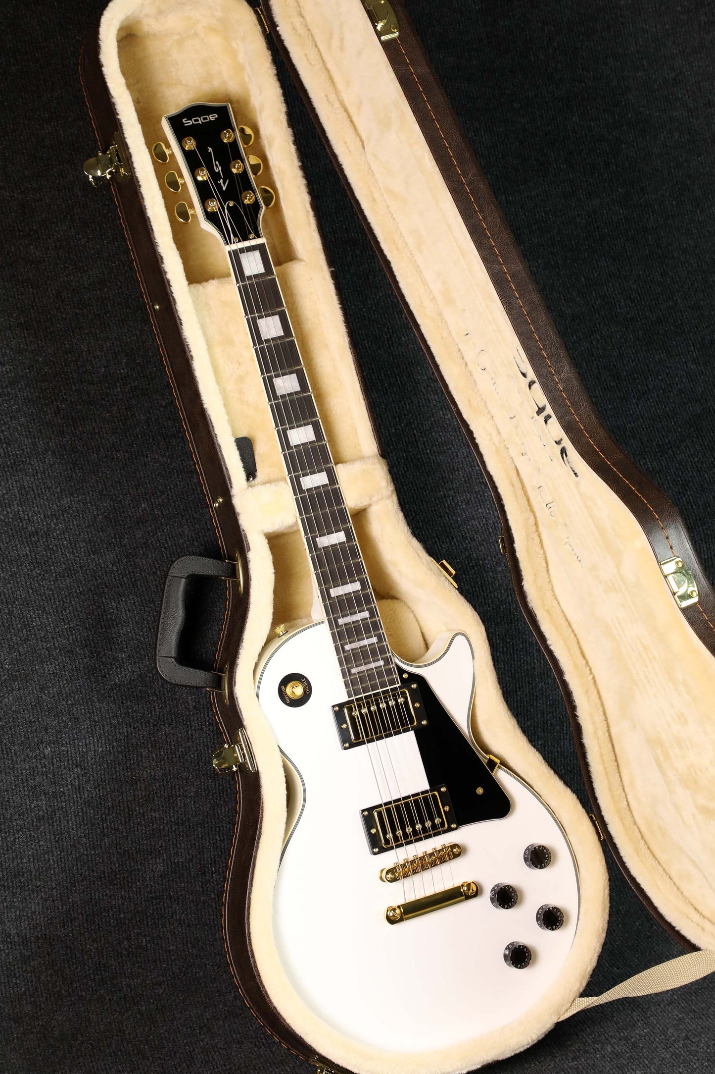 Sqoe SELP300 Les Paul Custom Electric Guitar w/ Hard Case, White