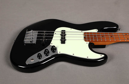 Sqoe SJB600 Jazz Bass Guitar, Black