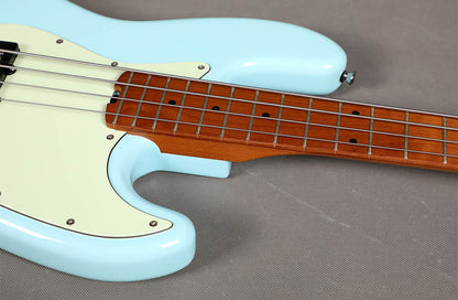 Sqoe SJB600  Jazz Bass Guitar, Sky Blue