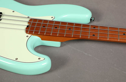 Sqoe SJB600 Jazz Bass Guitar, Mint Green
