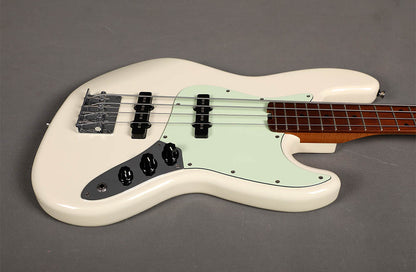 Sqoe SJB600 Jazz Bass Guitar, Olympic White
