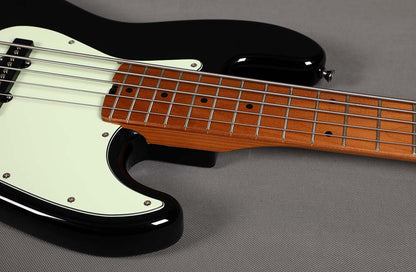 Sqoe SJB650 5-String Jazz Bass Guitar, Black