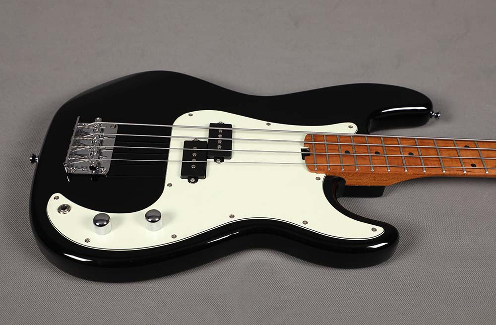 Sqoe SPB600 Precision Bass Guitar, Black