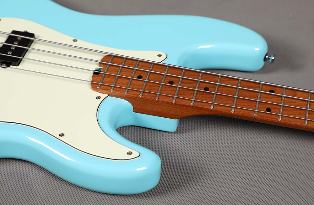 Sqoe SPB600 Precision Bass Guitar, Sky Blue