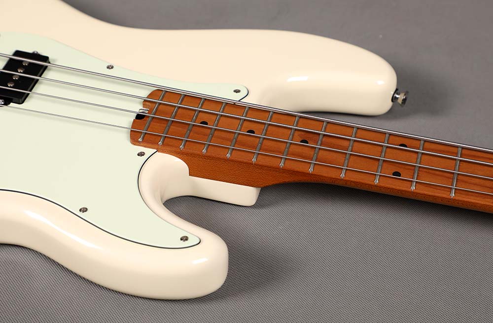 Sqoe SPB600 Precision Bass Guitar, Olympic White